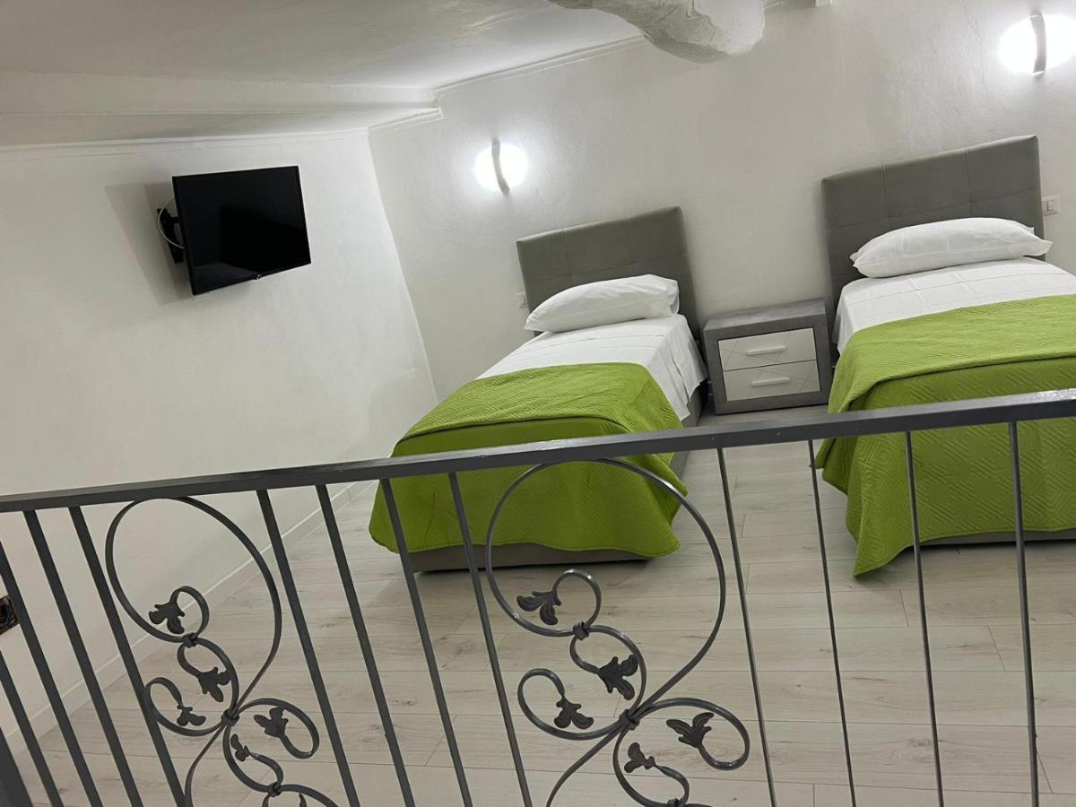 Casa Aurora Apartment Наполи Екстериор снимка