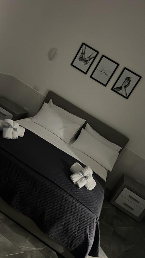 Casa Aurora Apartment Наполи Екстериор снимка