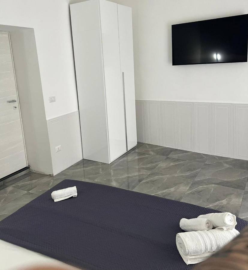 Casa Aurora Apartment Наполи Екстериор снимка