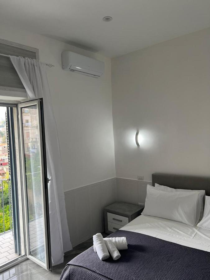 Casa Aurora Apartment Наполи Екстериор снимка